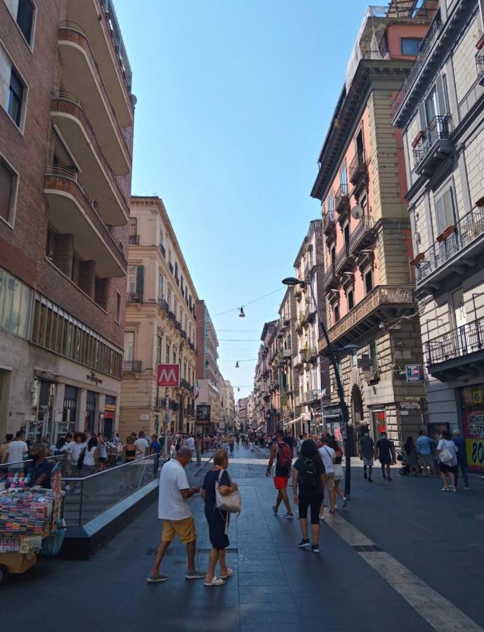 B&B Marika Toledo Napoli Eksteriør billede
