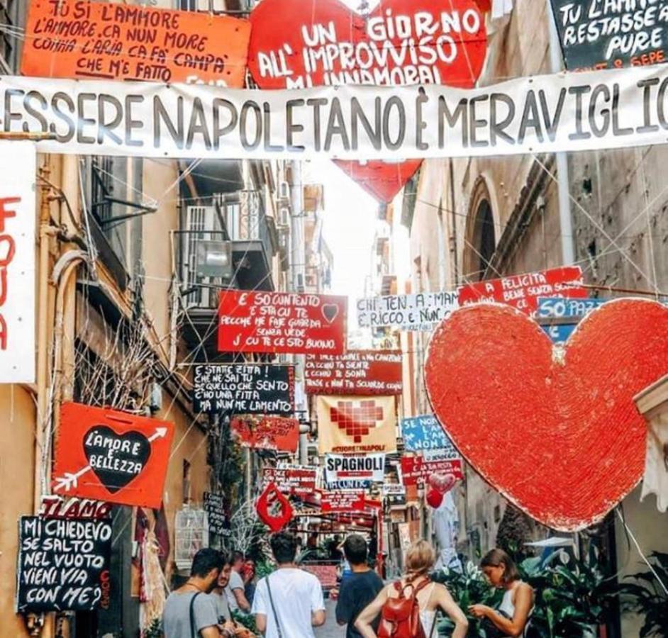 B&B Marika Toledo Napoli Eksteriør billede