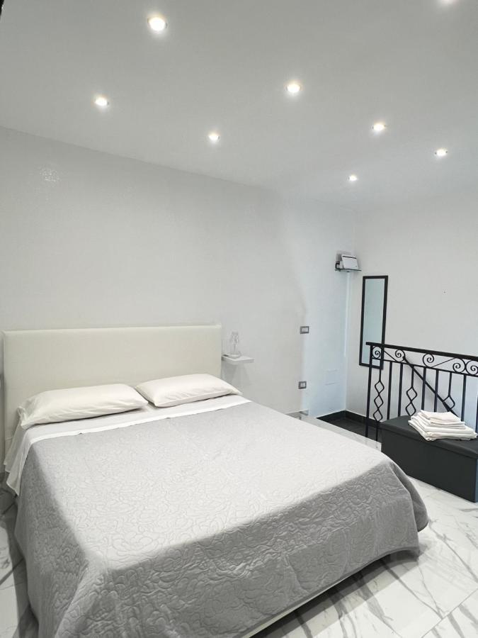 B&B Marika Toledo Napoli Eksteriør billede